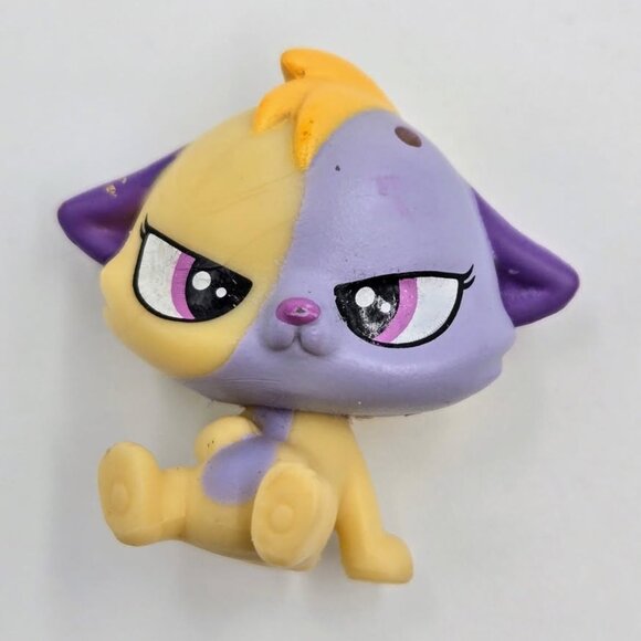 Littlest Pet Shop Frowny Fluffball #50 Cat Surprise Families LPS Toy 2016 Read - Picture 1 of 7